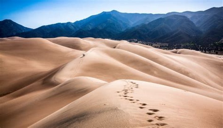 A Journey Through Sand Dunes and Cultural Delights