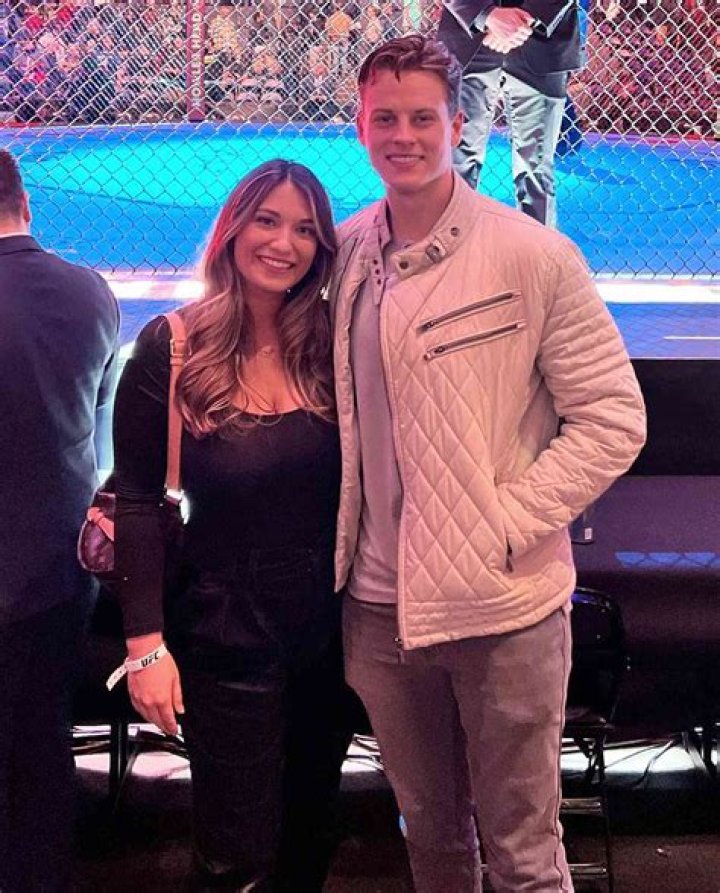All About Joe Burrow's Girlfriend: A Deep Dive into Their Relationship