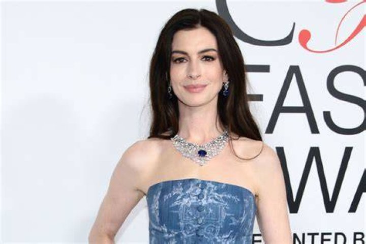 Anne Hathaway Nude Photos Surface, Report Says