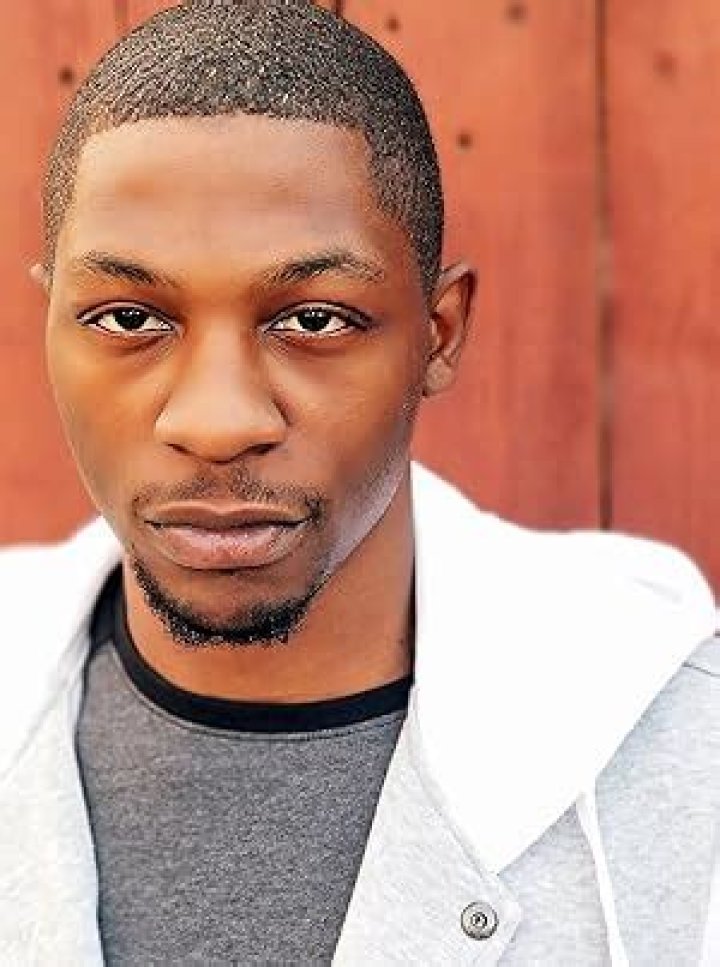Bobb’e J. Thompson Bio (Wiki)
