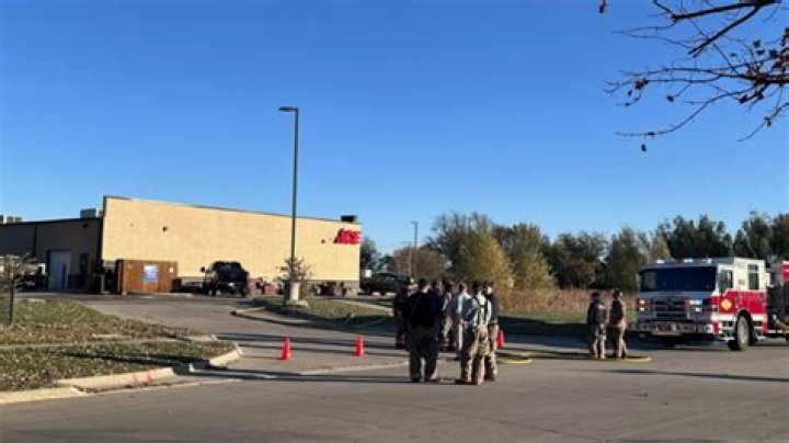 Crews respond to gas leak at Boise Walmart