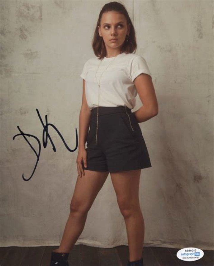 Dafne Keen Polemica: A Rising Star in the Spotlight