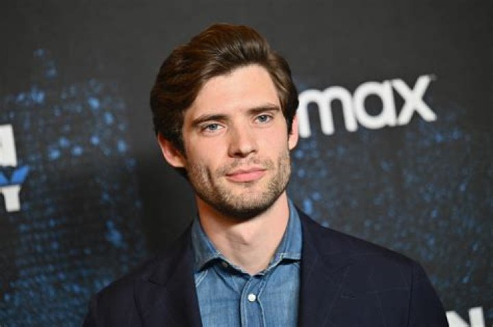 David Corenswet Wiki, Net Worth, Age, Height and More ·