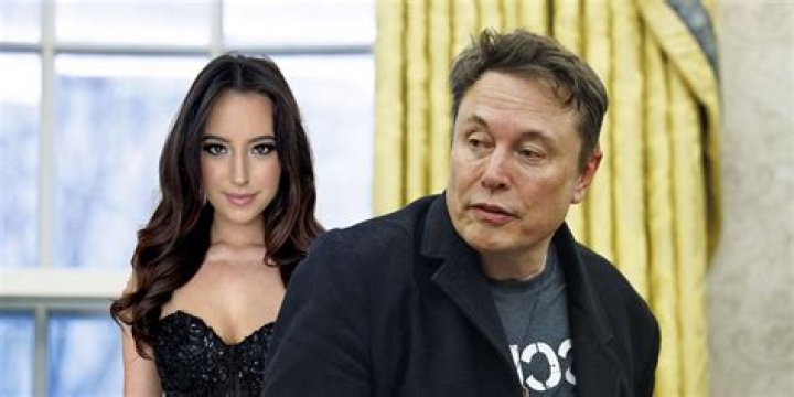 Discover The Enigmatic World Of Daniel Tosh's Wife
