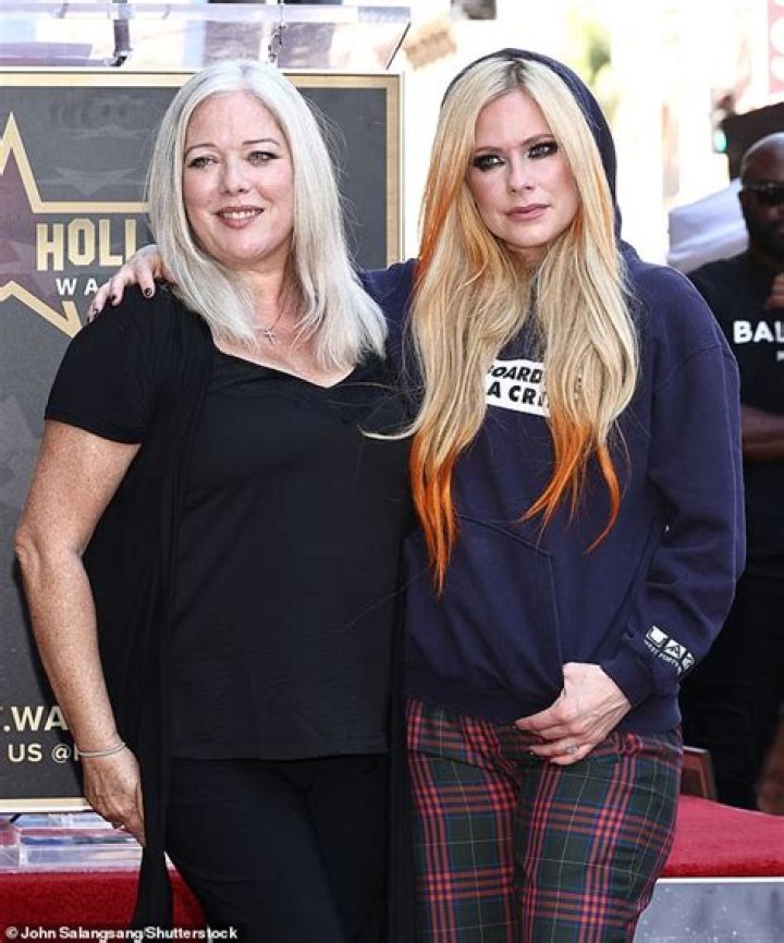Does Avril Lavigne Have Kids?