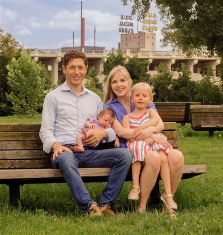 Dorion Renaud Bio, Wiki, Age, Family, Wife, CEO Buttahskin and Net Worth ·