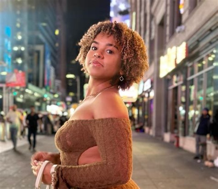 Dream Doll Musical Artist Biography, Age, Family and Career Achievements
