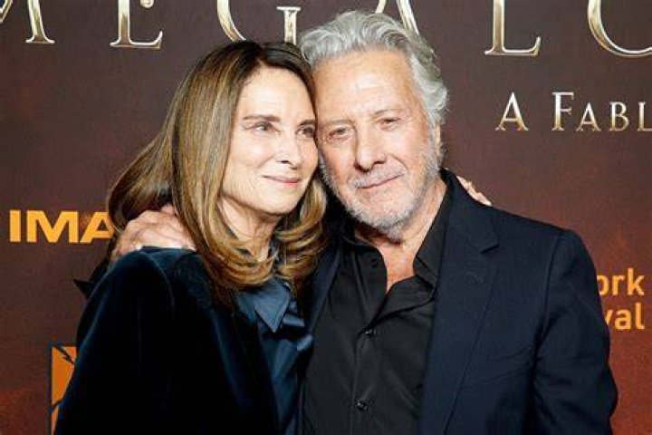 Dustin Hoffmans Net Worth, Age, Height, Weight, Wife, Kids, Bio-Wiki ·