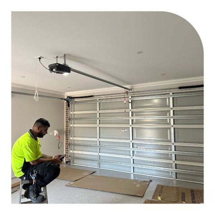 Expert Garage Door Maintenance and Repair Solutions Near Riverview