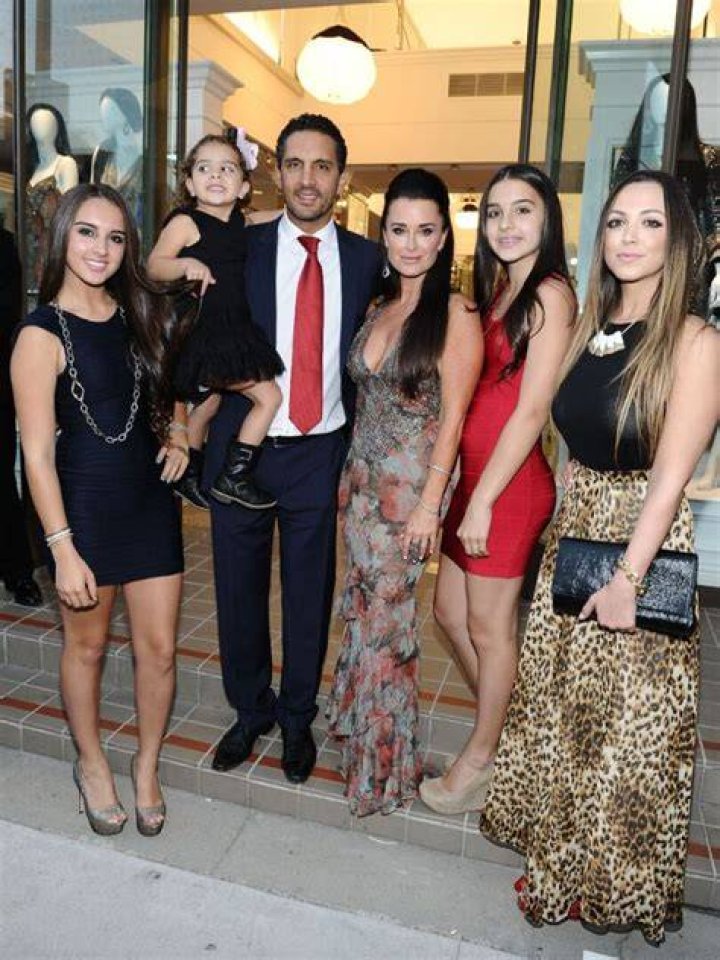 Guraish Aldjufrie Net Worth | Ex-Wife |