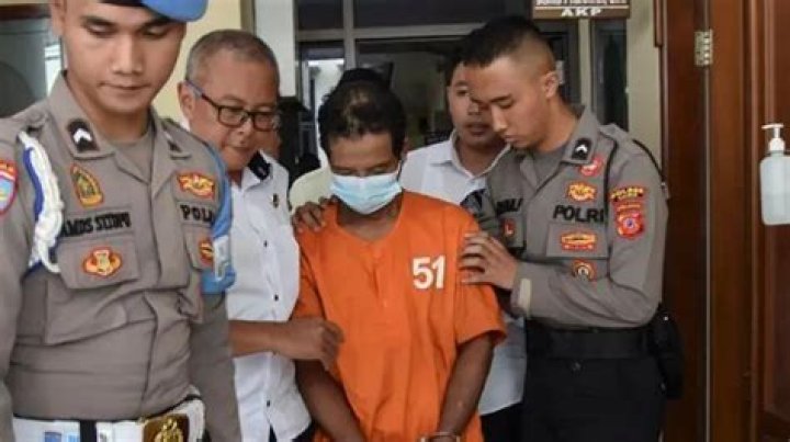 Ibu Kandung Kennedy Urlacher Terungkap