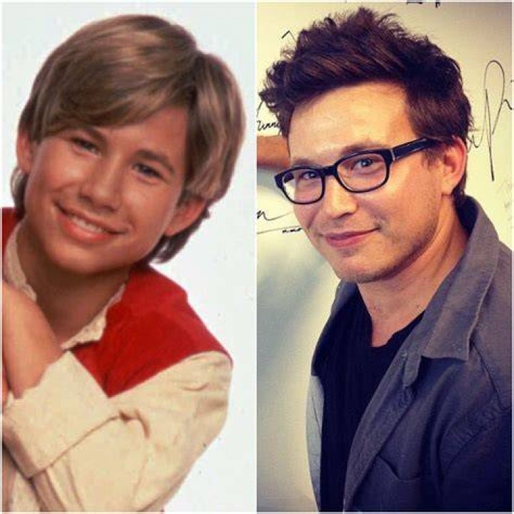 Jonathan Taylor Thomas Age, Height, Girlfriend, Children & Net Worth ·