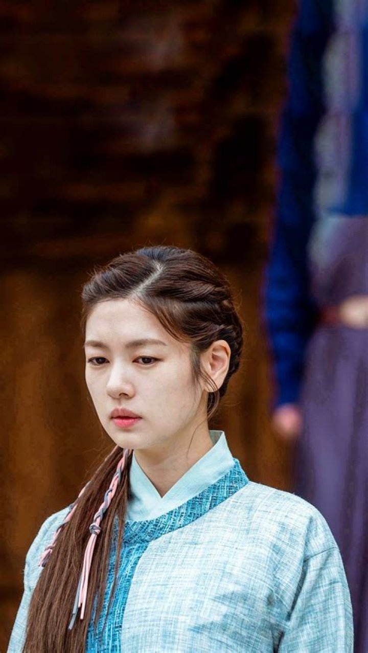 Jung So-min Weight: Understanding the Journey of the Talented Actress