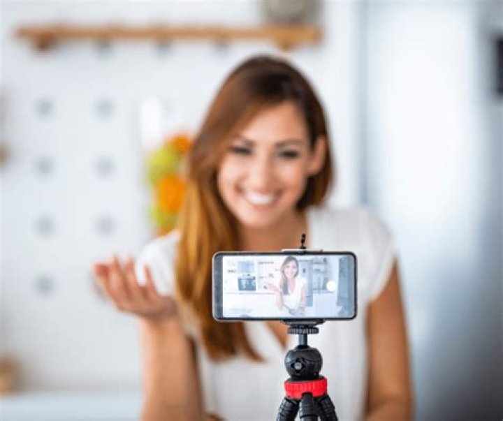 Keely Ann Coles: The Rising Star of Social Media and Influencer Culture