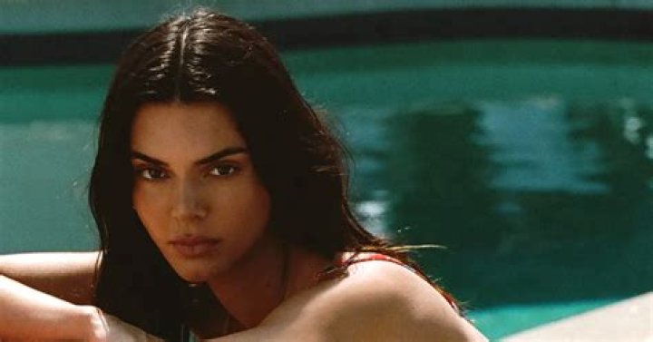 Kendall Jenner Nude: A Deep Dive into the Iconic Moments and Impact