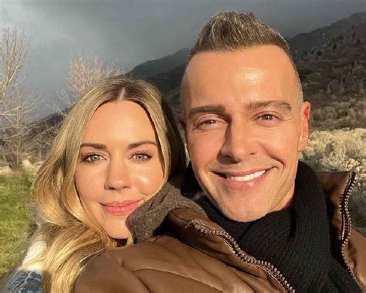 Know about her early life, age, career, and married life with Joey Lawrence!