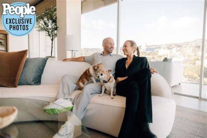 Marie-Lou Nurk has Jason Oppenheim talking marriage just weeks after meeting Thu 1 September 20