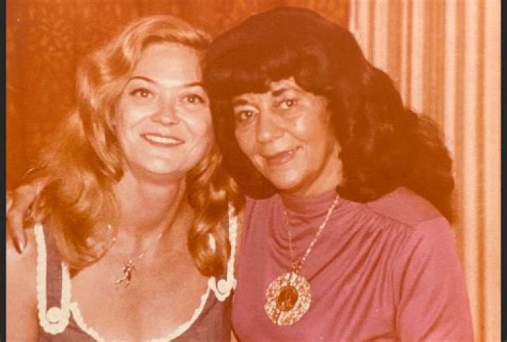 Meet His Wife Dollye Ann