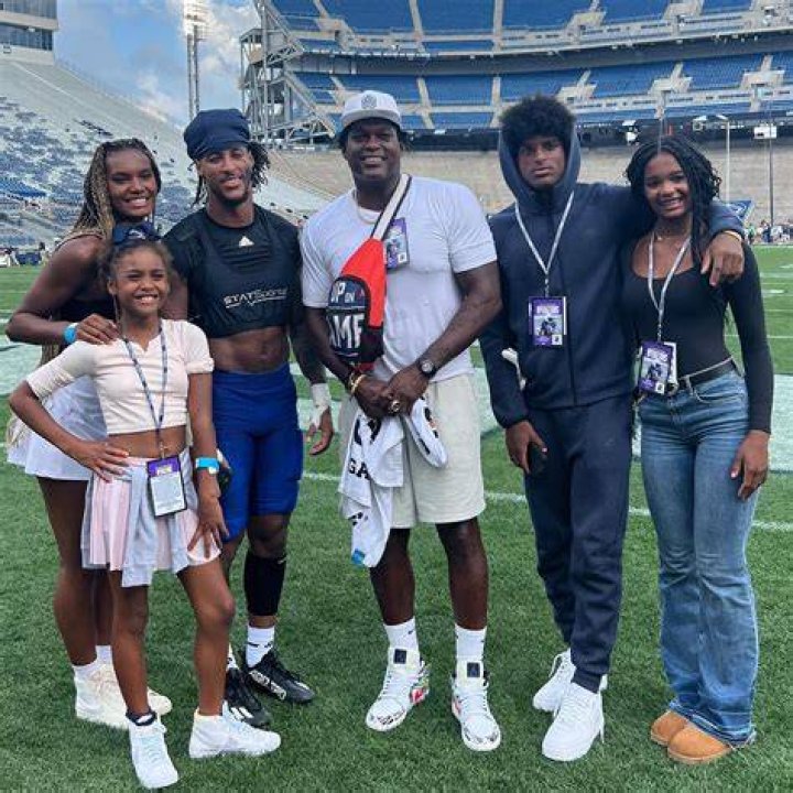 Meet Trishia Arrington: NFL Star Lavar Arrington's Wife And More
