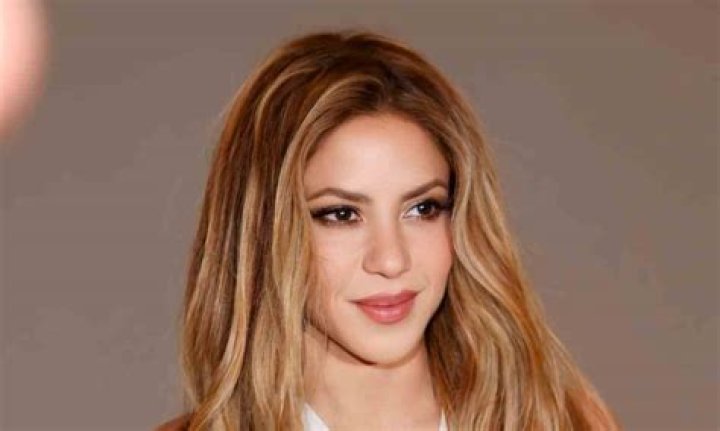 Shakira, Lifestyle, Biography, Age, Height, Marriage, Contact & Information