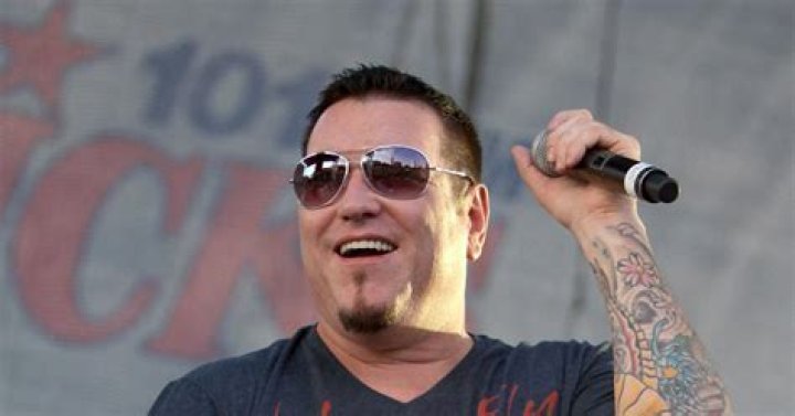 Steve Harwell Net Worth: Details About Height, Wife, Song, Age, Band, Son
