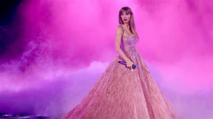 Taylor Swift shows her crazy side in new music video