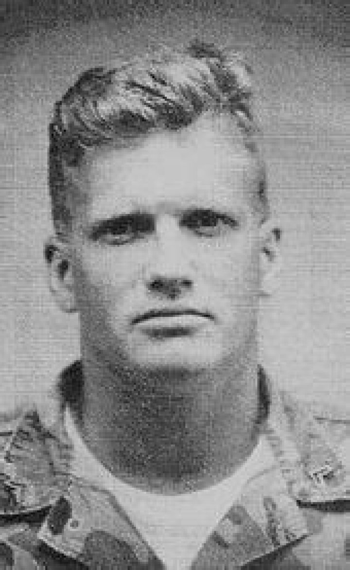 The Remarkable Journey of Drew Carey: A Comprehensive Biography