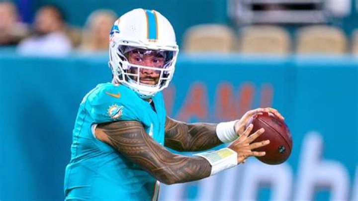 Tua Tagovailoas Salary and Contract Breakdown as the Dolphins QB ·