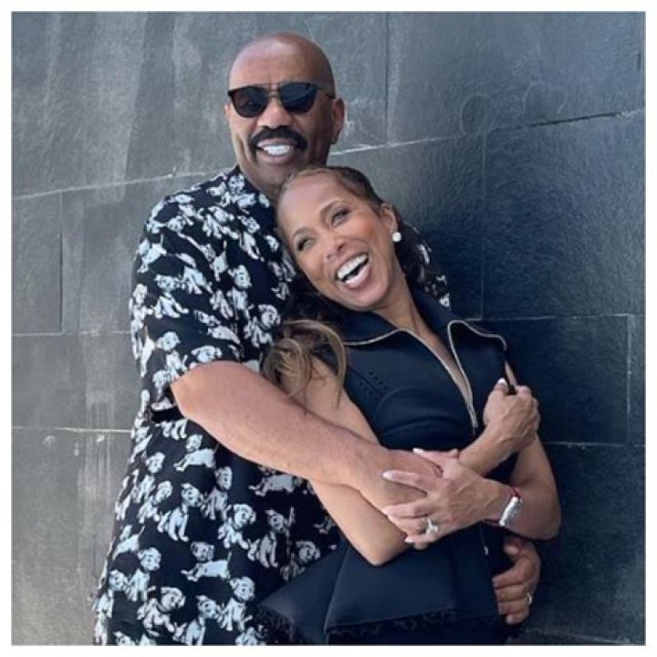 Unveil The Fascinating Story Behind Steve Harvey's Iconic Dress