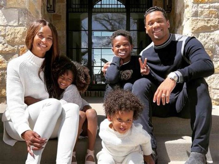 Unveiling The Impact: Ciara's Mother's Profound Influence