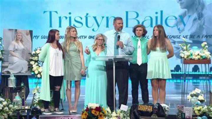 Who Are Tristyn Bailey Parents? Meet Forrest Bailey And Stacy Bailey