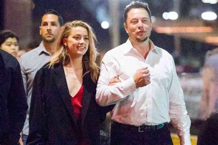 Who Is Amber Heard Friend Eve Barlow? Wikipedia And Husband Details Why Is She Banned From Testi
