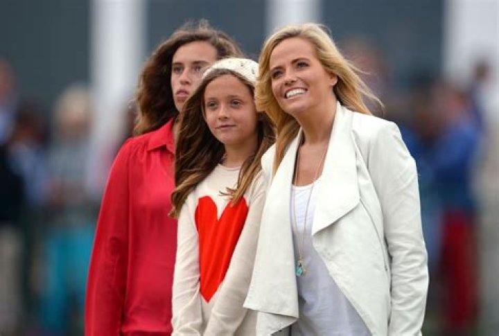 Who Is Amy Mickelson? Meet Phil Mickelson Wife: Family And Relationship