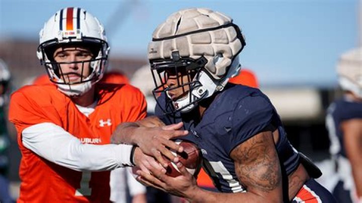 Why are multiple Auburn students being suspended? Alleged video of Tigers RB Jarquez Hunter takes sc ·